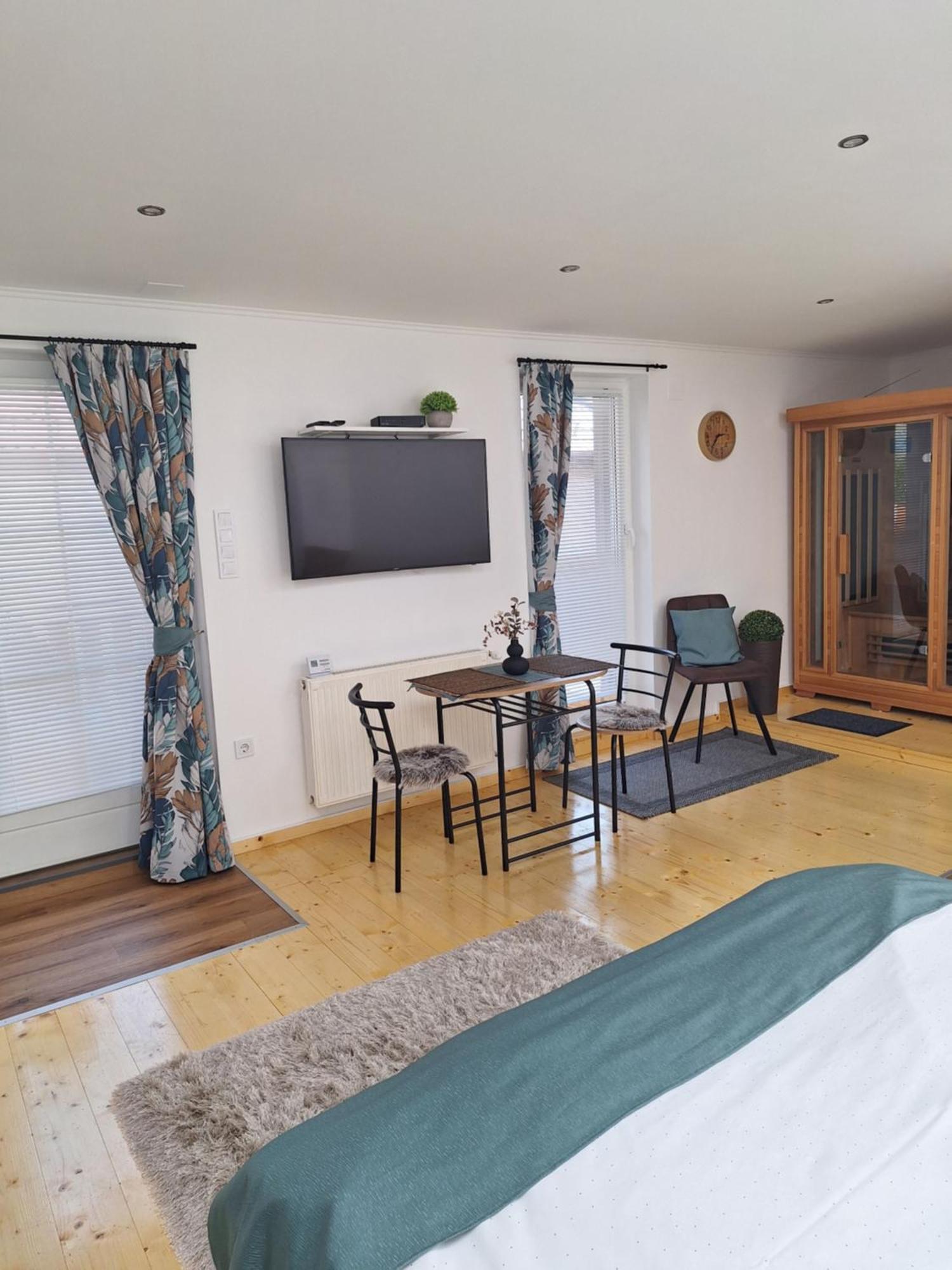 Varfal Apartman II Eger Rom bilde