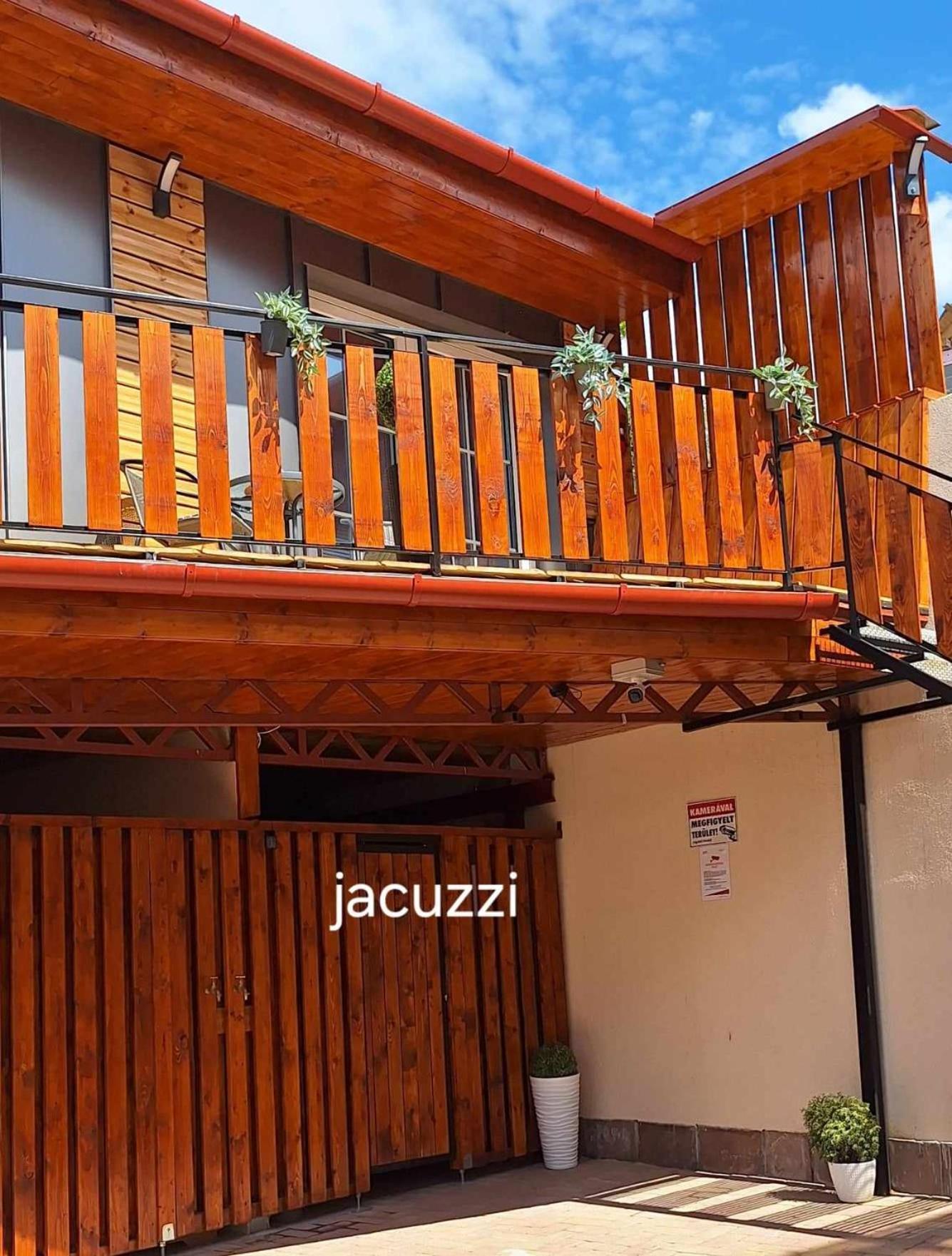 Varfal Apartman II Eger Rom bilde